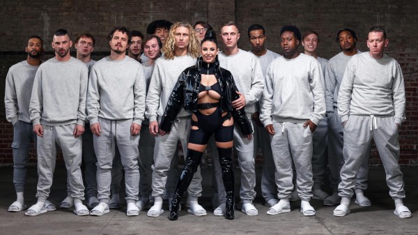 Brazzers /  - Angela White, Michael Vegas, Robby Echo, Celtic Iron, Johnny Goodluck, Jack Blaque, Scotty P, Alex Mack, Anthony Pierce, Cole Church, Joshua Lewis, Apollo Banks, Andrew Light, Christopher Mac, James Sinner, Cody Breeze Sexually Rated Programming: Blowbang / 20.7.2022