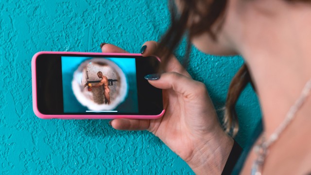 Episodes / Digitalplayground - Helena Price Turndown Service: Episode 3 / 28.8.2019