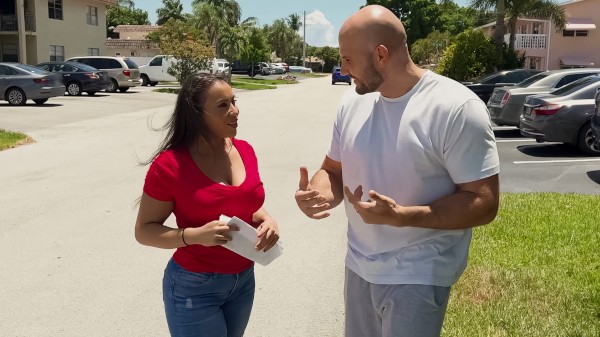 Milf Hunter / Realitykings - Carmela Clutch, JMac MILF Hunter - I Lost My Dog / 27.11.2022