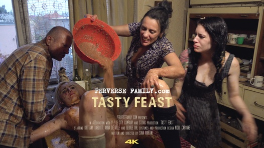 Perversefamily / Tasty Feast / Perverse Family 2 part 4